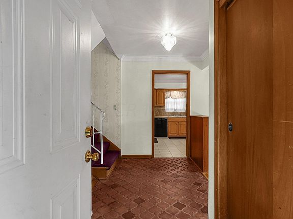 4th image of 1919 Birkdale Dr