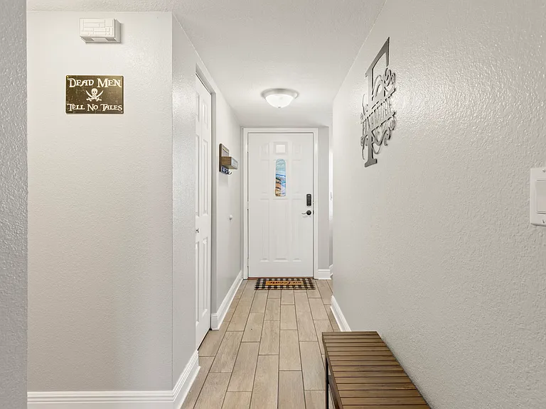 5817 Park St N #406 — Photo 16