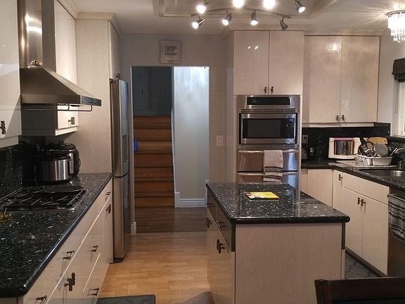 3rd image of 1128 Wunderlich Dr