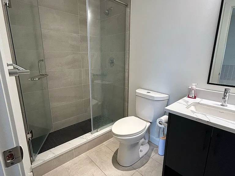 741 King St W #1404 — Photo 11