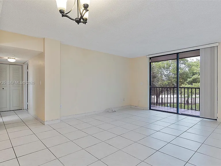 8760 SW 133rd Avenue Rd #301 — Photo 10