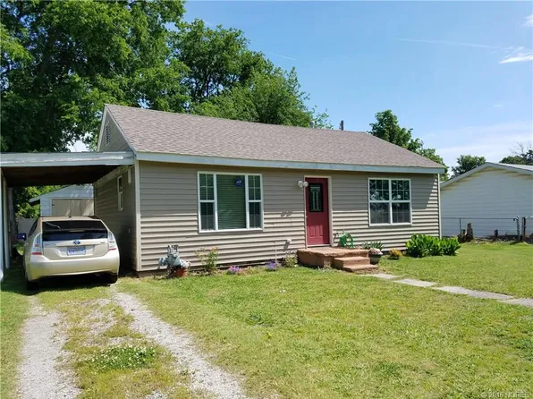 220 W Memphis St S, Broken Arrow, OK 74012