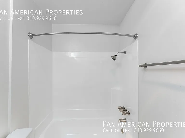 3635 E 1st St #210 — Photo 14