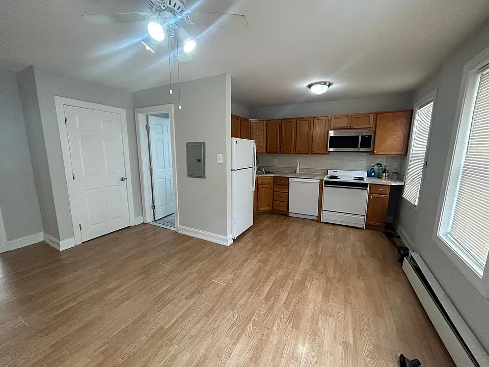4161 Ridge Ave #4