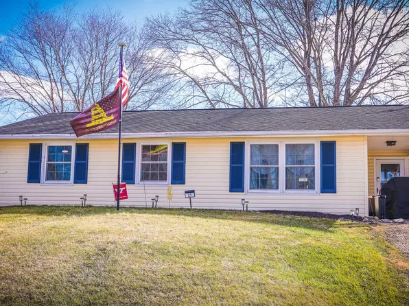 21 Ardmore St, Verona, VA 24482