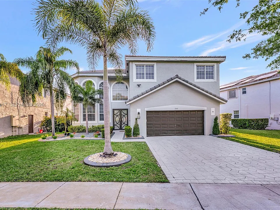 2102 SW 176th Ave