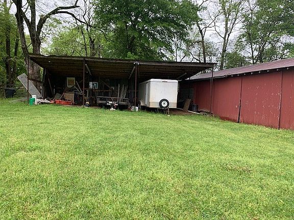 3rd image of 445 County Road 210