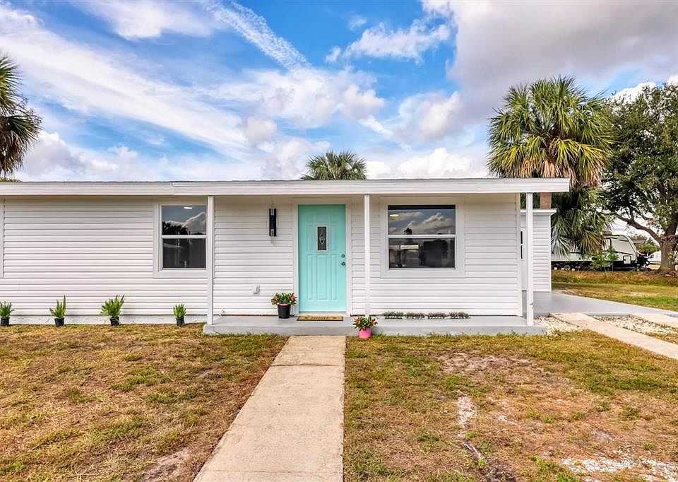 1st image of 22152 LARAMORE AVENUE