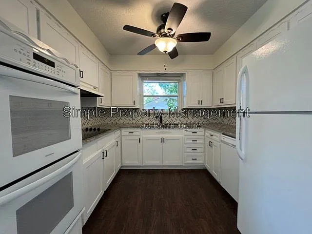 816 Willow Ln — Photo 8