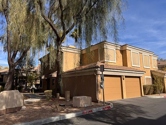 Second Floor unit, new sun screens. One of several gas grills is just outside your front door!