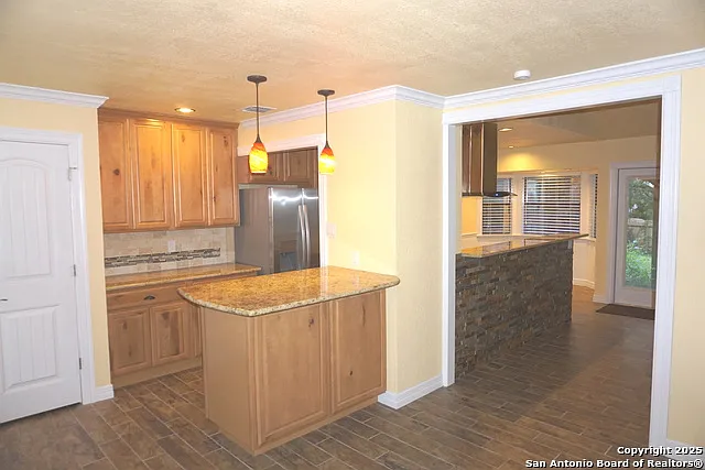 7634 Susan Elaine St — Photo 16