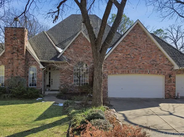 9021 S Maplewood Ave, Tulsa, OK 74137