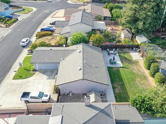 3rd image of 630 Mckenzie Drive