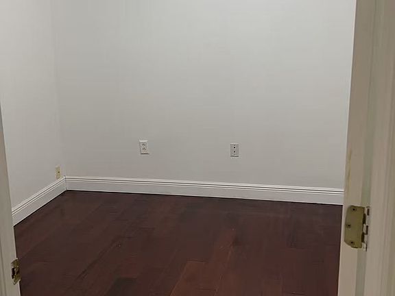 3rd image of 8908 Southbay Dr