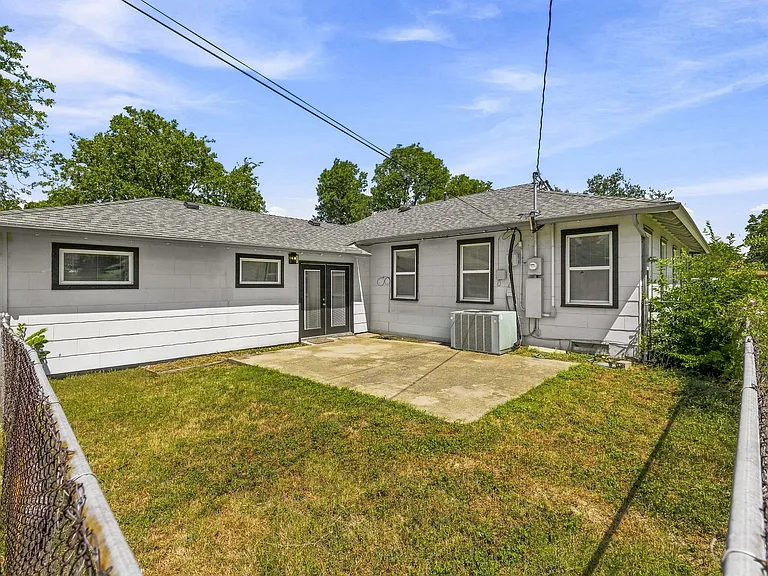 310 Hillcrest Ave — Photo 25