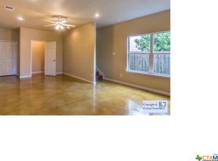 564 Advantage Dr, New Braunfels, TX 78130