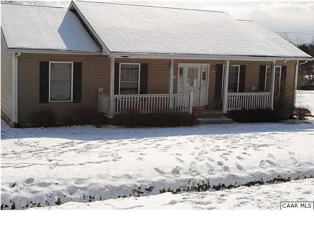 1720 Daybreak Ln photo 1