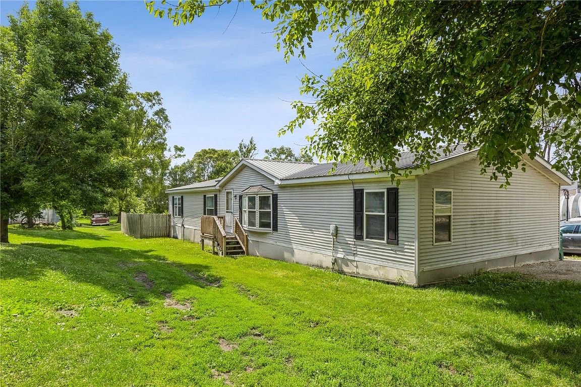 125 2nd St S, Walford, IA 52351 Zillow