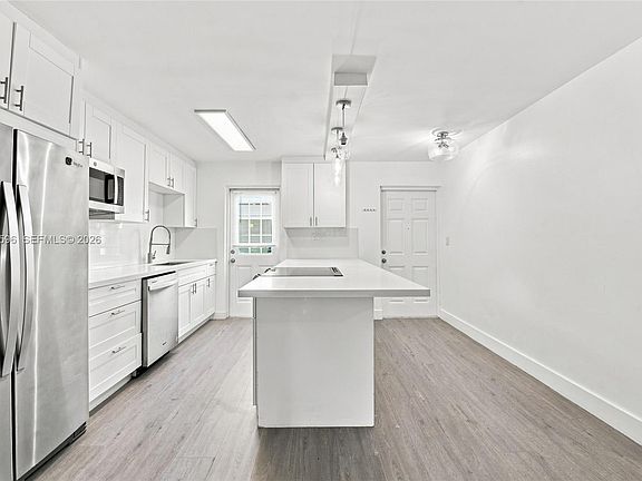 3rd image of 222 N Federal Hwy APT 115