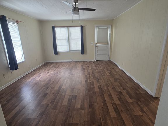 3rd image of 1550 Doehler Ave