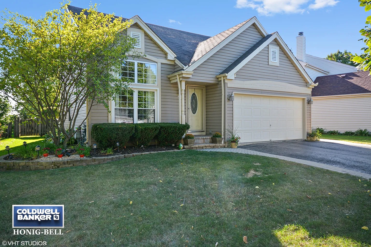 561 Green Meadow Ln photo 1