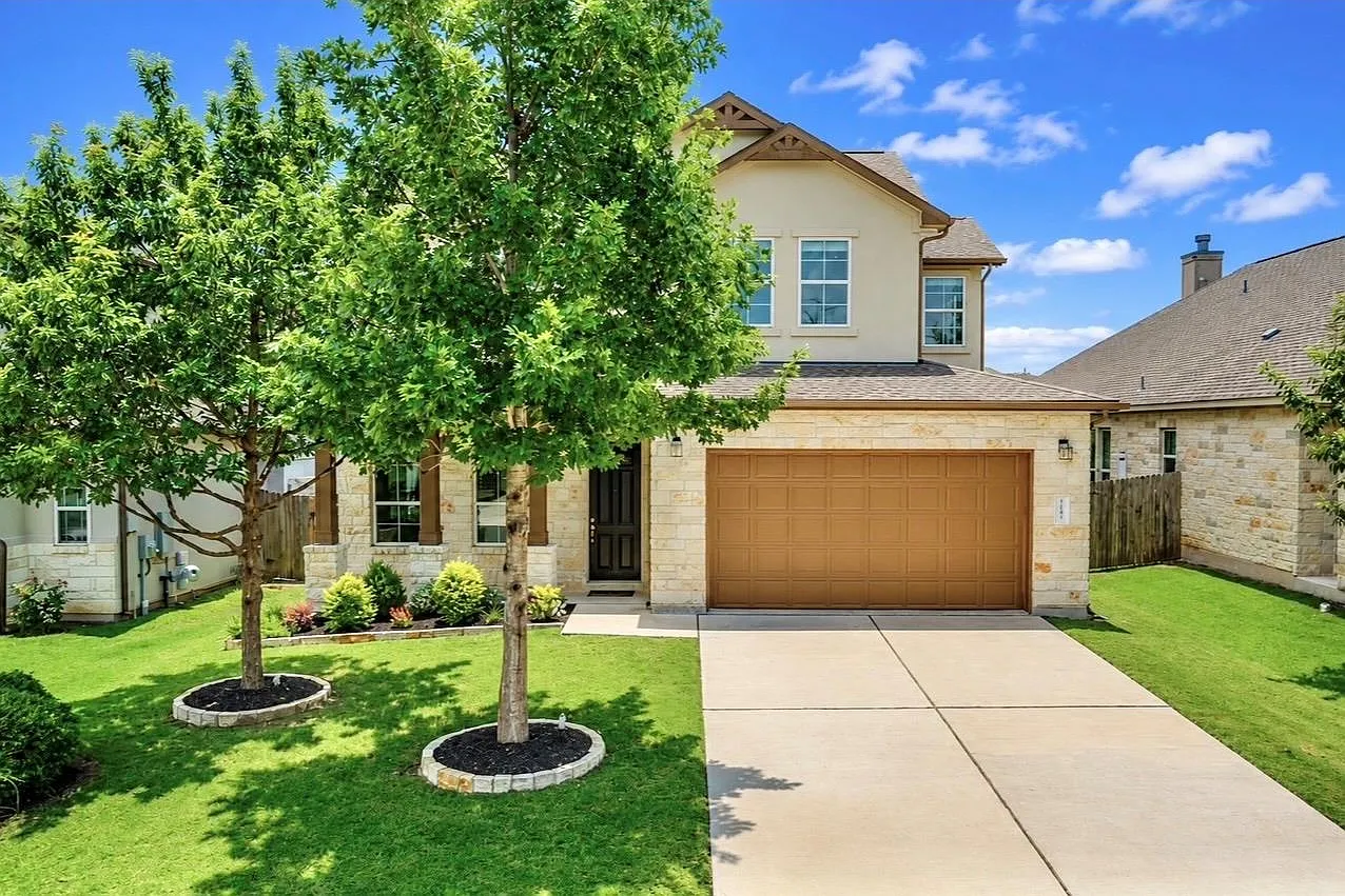 4 bed, 3.5 bath, 2844 sqft, $3,750 — Photo 2