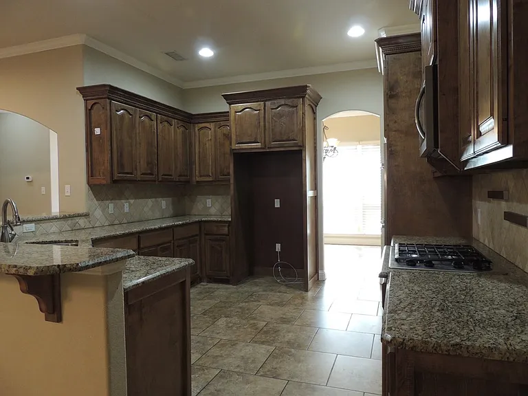 3221 Marksburg Ave — Photo 7