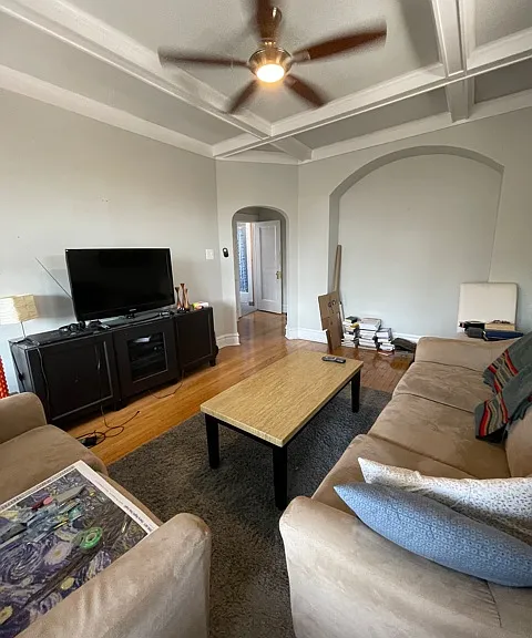 1441 W Berteau Ave #3R — Photo 11