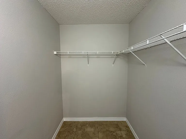 9620 Cobblebrook Dr — Photo 12