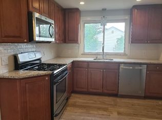 101 Faraday St FLOOR 2, Hyde Park, MA 02136