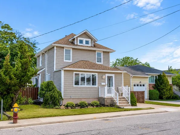 2500 Centre Avenue, Bellmore, NY 11710