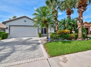 6513 Sun River Rd, Boynton Beach, FL 33437