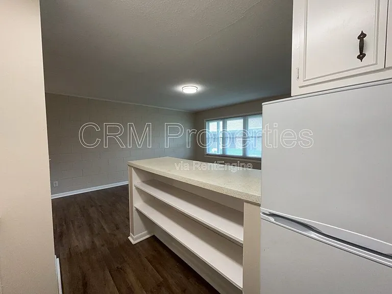 6134 Hillside Ave #10 — Photo 10