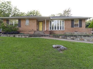 3825 Holliday Dr, Dallas, TX 75224