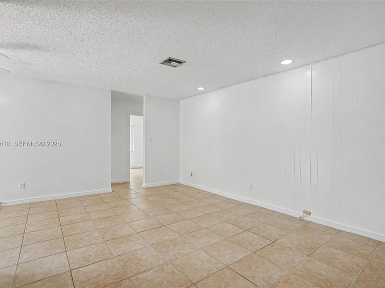 10711 SW 116th Ave — Photo 20
