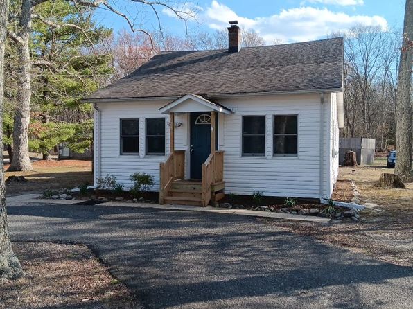 629 Casino Dr, Howell, NJ 07731