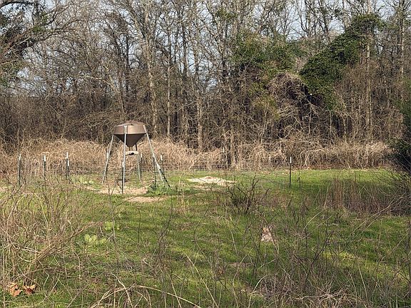 3rd image of 5 E 1960th Rd