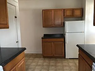 5542 Hobart St — Photo 10