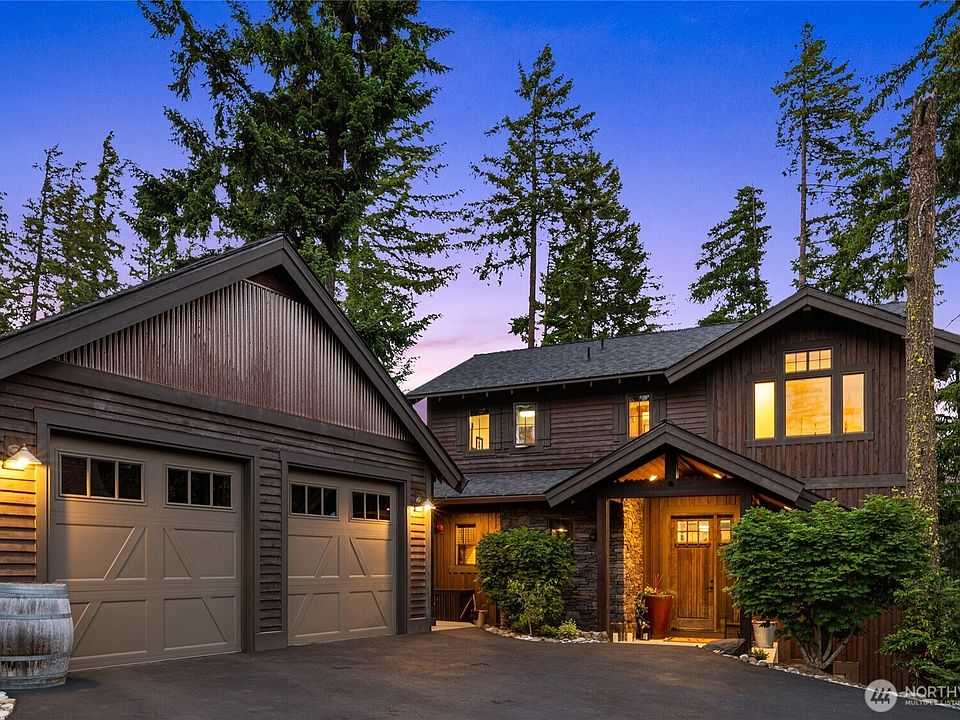 1st image of 301 Black Nugget Lane