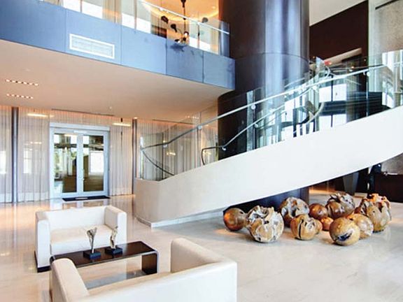 2nd image of 900 Biscayne Blvd APT 4301