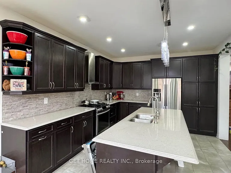 1450 Farmstead Dr — Photo 8