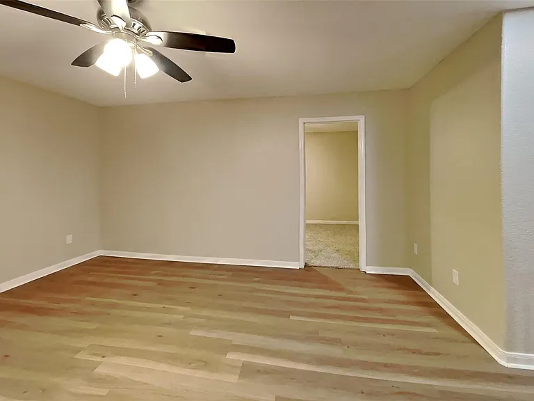 26871 Castlecliff Ln — Photo 20