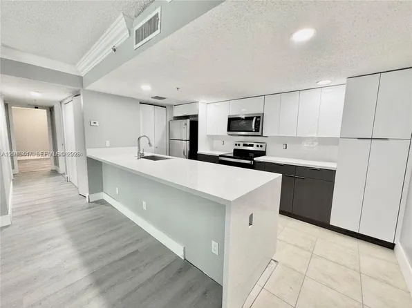 9907 Westwood Dr #242, Tamarac, FL 33321