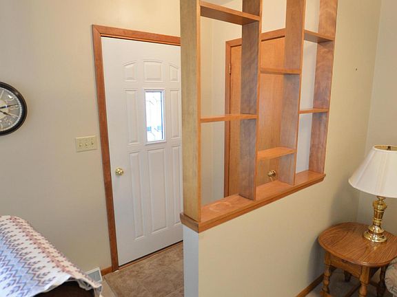 5th image of 414 N Congress St