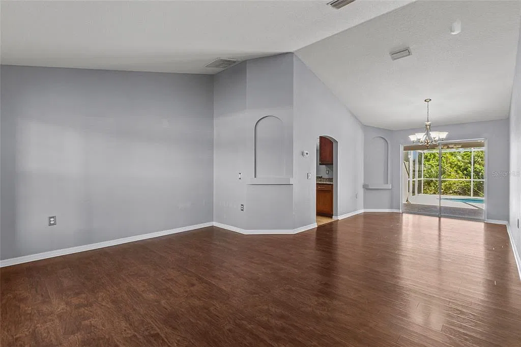 3 bed, 2.0 bath, 1859 sqft, $2,750 — Photo 4