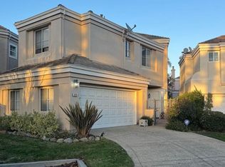 825 Corriente Point Dr, Redwood City, CA 94065