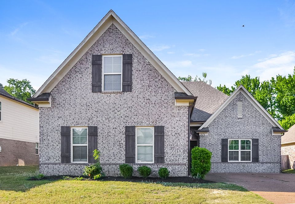 1st image of 2674 Champion Hills Dr