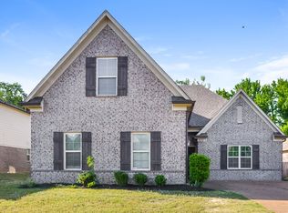 2674 Champion Hills Dr, Southaven, MS 38672
