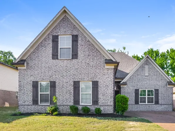 2674 Champion Hills Dr, Southaven, MS 38672