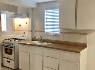 925 N Orange Grove Ave, West Hollywood, CA 90046